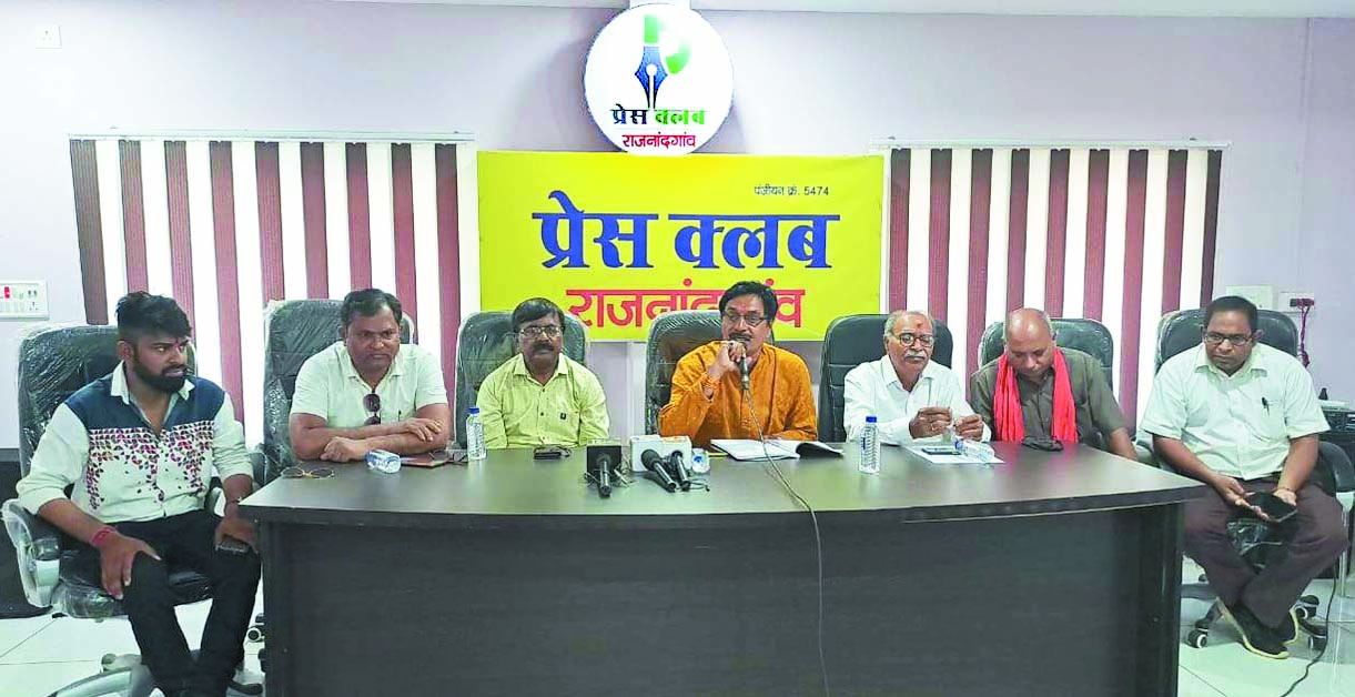 नवनिर्मित मंदिर में चार दिवसीय का प्राण-प्रतिष्ठा नवनिर्मित मंदिर में चार दिवसीय का प्राण-प्रतिष्ठा