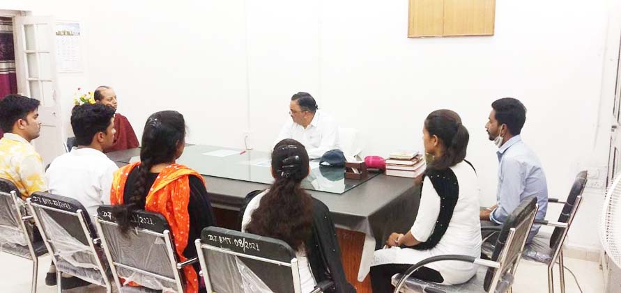 पैरालीगल वालिंटियर्स को दिया गया प्रशिक्षण