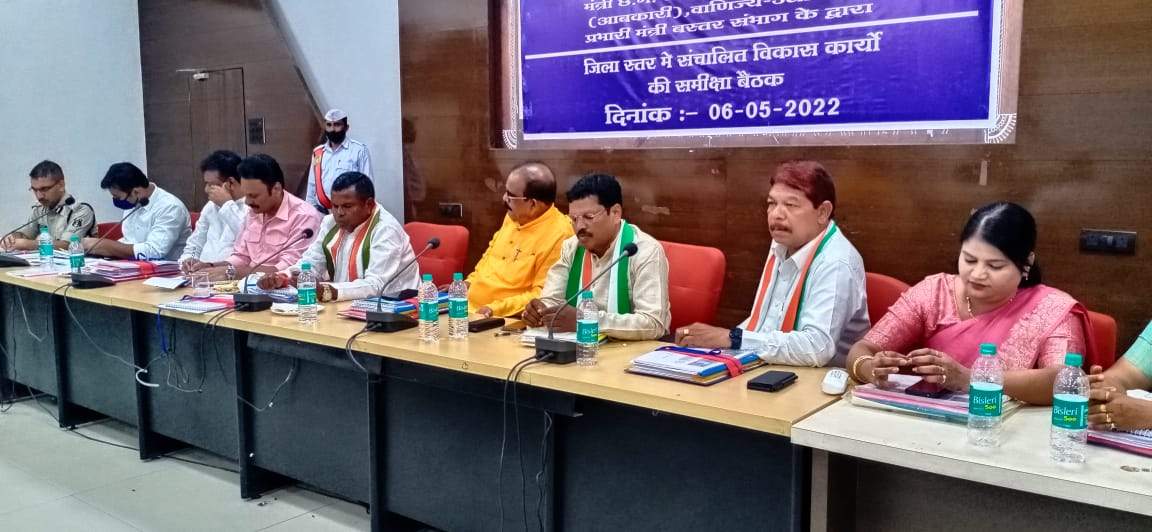 शासन की योजनाओं का हो बेहतर क्रियान्वयन- लखमा