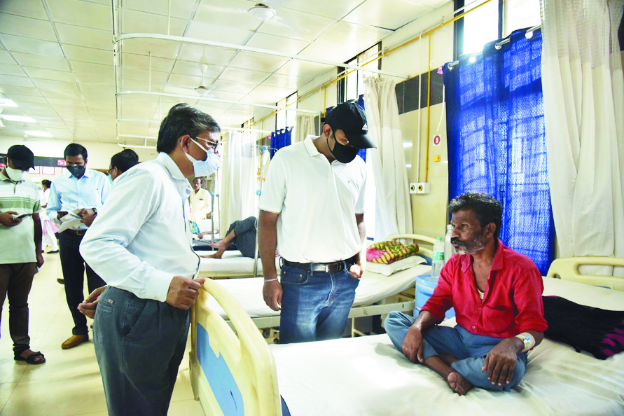 कलेक्टर ने लिया जगदलपुर में चल रहे विकास कार्यों का जायजा