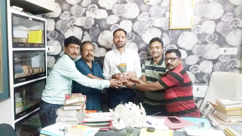 अधिवक्ता संघ के अध्यक्ष बने विजय अधिवक्ता संघ के अध्यक्ष बने विजय