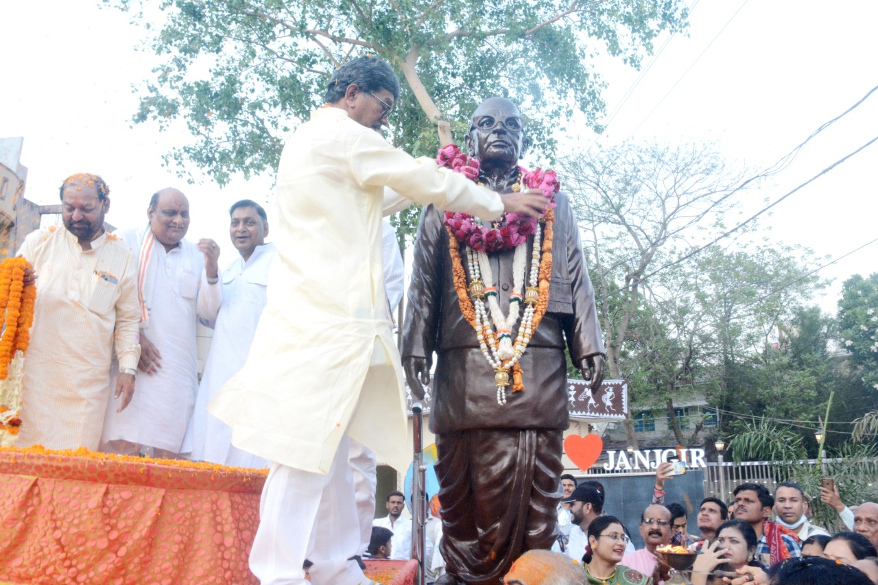 वसुधैव कुटुंबकम् की भावना से प्रेरित होकर कर्तव्य निर्वहन में ही जीवन की सार्थकता- विस अध्यक्ष