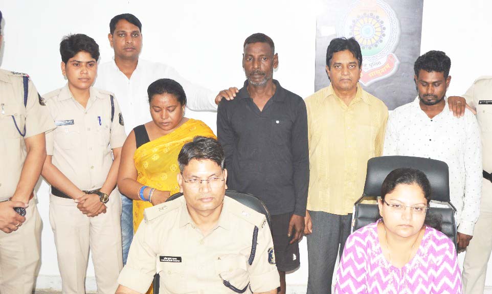 पुलिस ने सादे कपड़े में लगाई गस्त, 13 बड़ी चोरियों का आरोपी गिरफ्तार