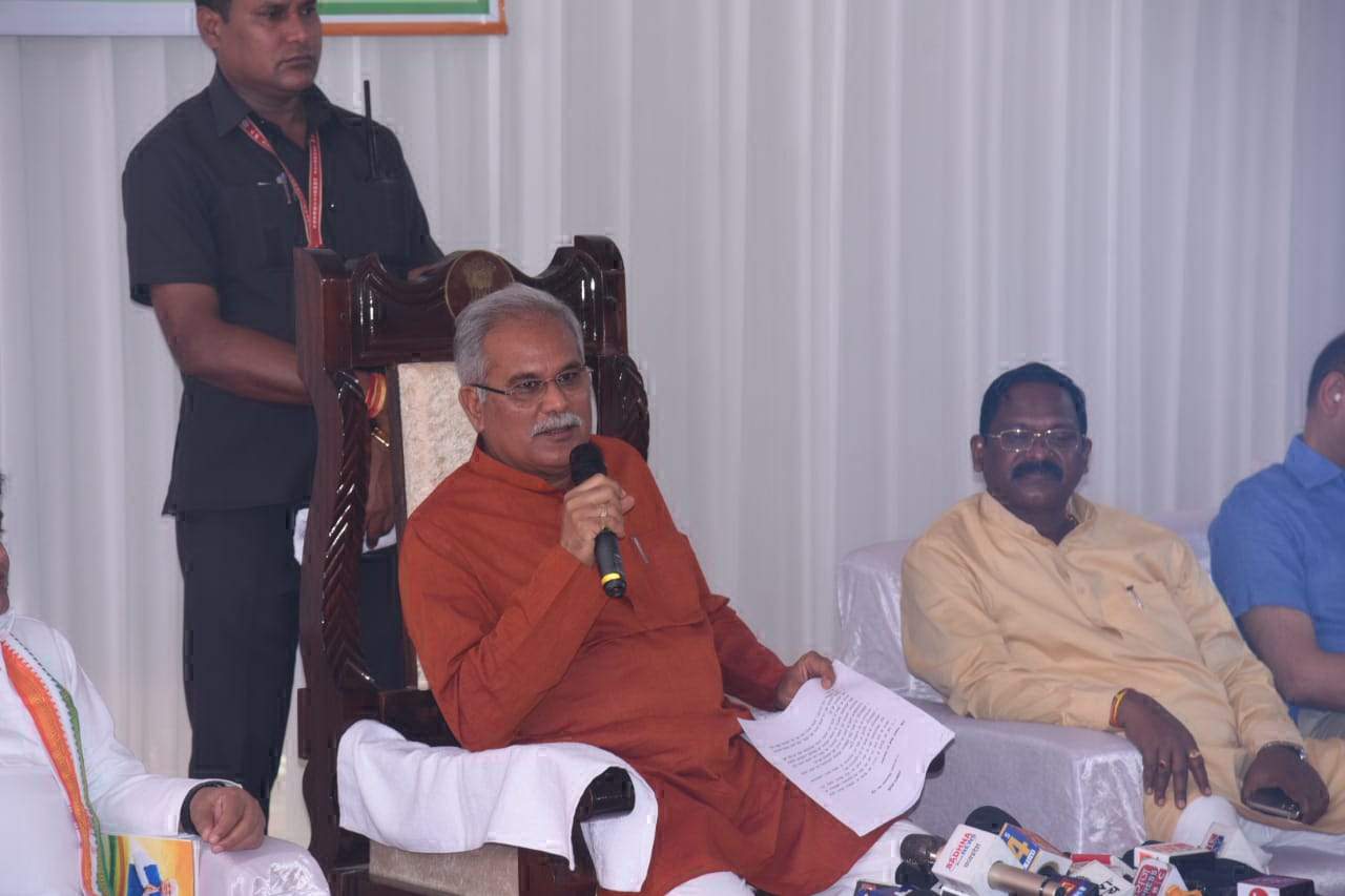 मालिक नहीं बल्कि सेवक व रखवाला बनकर करें काम