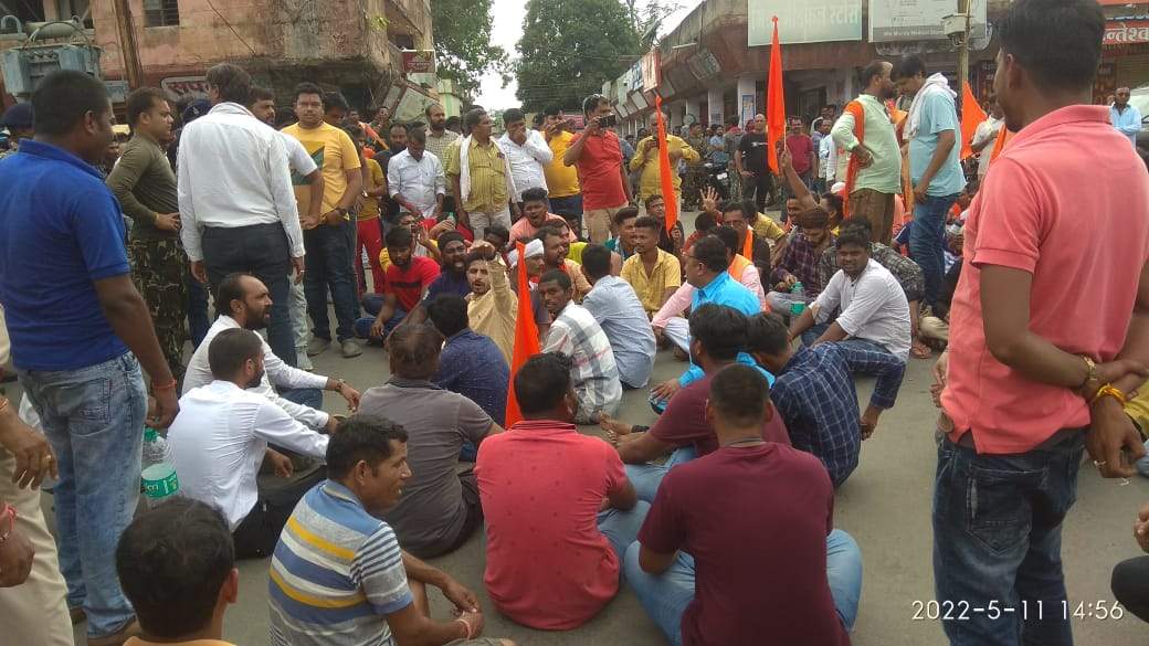 मुस्लिम युवक के घर हिंदू युवती को जबरन रखने की खबर निकली अफवाह मुस्लिम युवक के घर हिंदू युवती को जबरन रखने की खबर निकली अफवाह