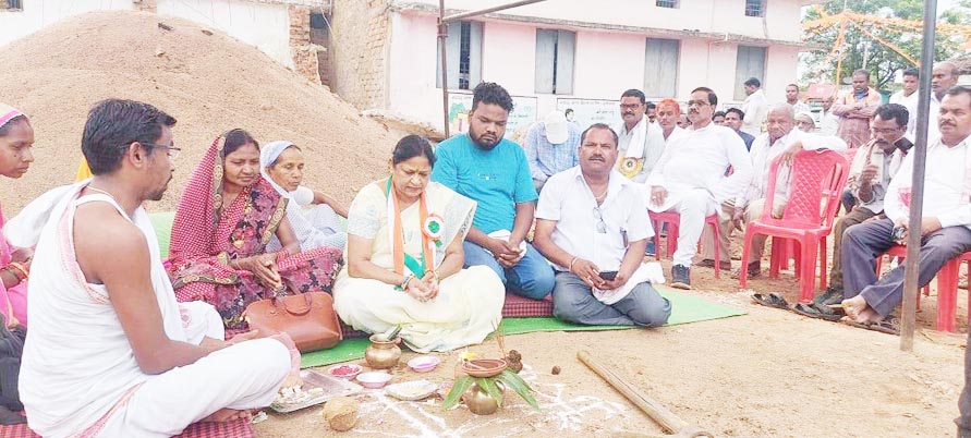 विधायक ने किया सिहावा पंचायत में नए भवन के लिए भूमिपूजन