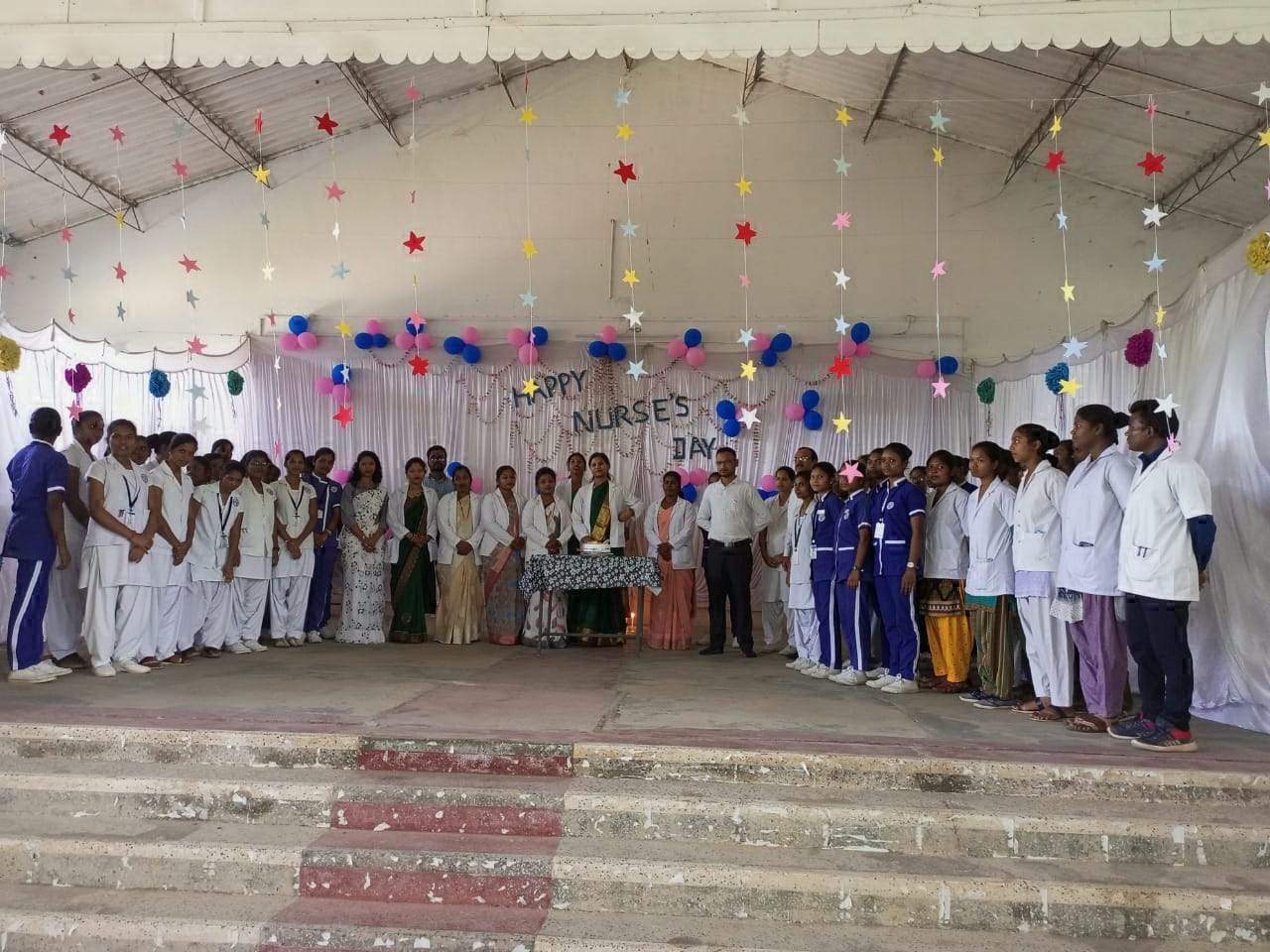 अपार इंस्टीट्यूट ऑफ नर्सिंग कुनकुरी में हर्षोल्लास से मना नर्स दिवस, सम्मानित