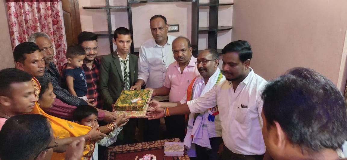 राजमिस्त्री के बेटे ने 12वीं बोर्ड में नांदगांव में बनाया दूसरा स्थान राजमिस्त्री के बेटे ने 12वीं बोर्ड में नांदगांव में बनाया दूसरा स्थान