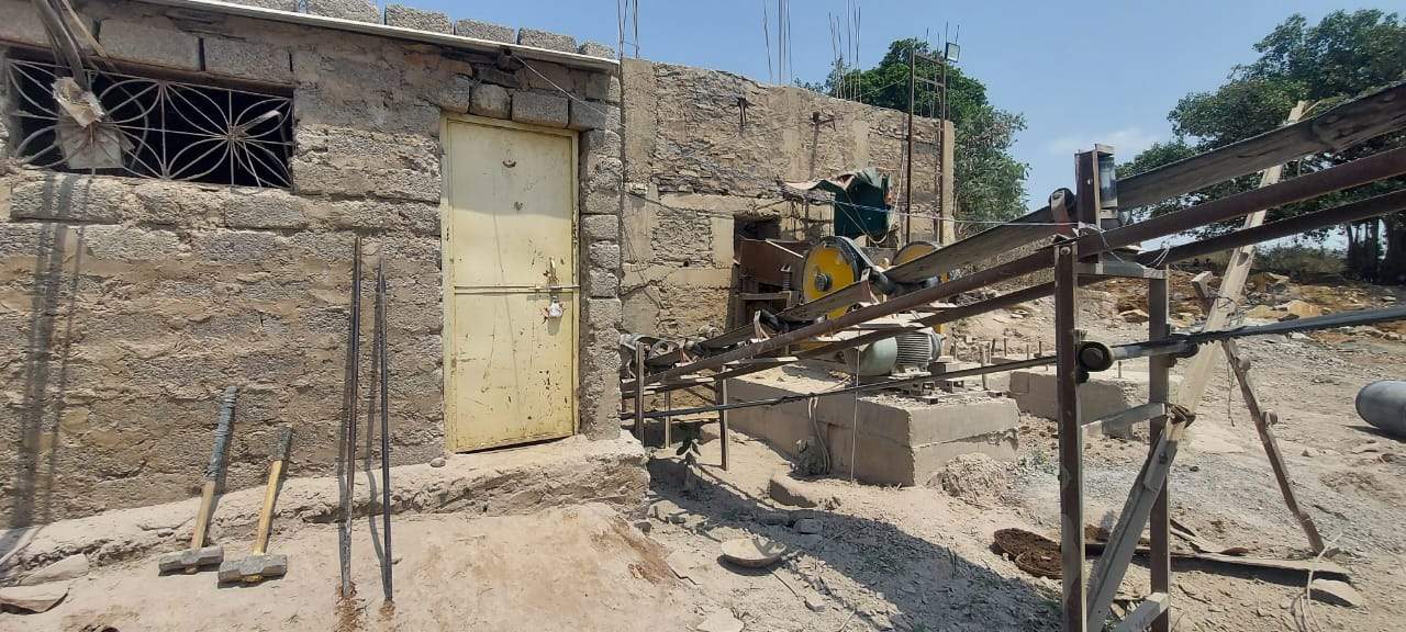 नियमों का उल्लंघन, एक क्रशर प्लांट सील और चार को नोटिस