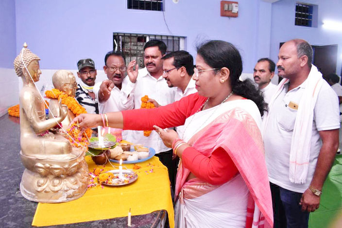 रामनगर बुद्ध विहार भवन विस्तार का मेयर ने किया लोकार्पण रामनगर बुद्ध विहार भवन विस्तार का मेयर ने किया लोकार्पण