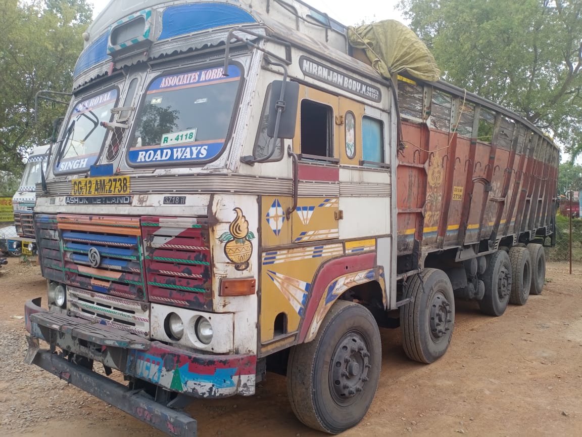 75 टन अवैध कोयला व तीन ट्रक जब्त, तीन ड्राइवर गिरफ्तार