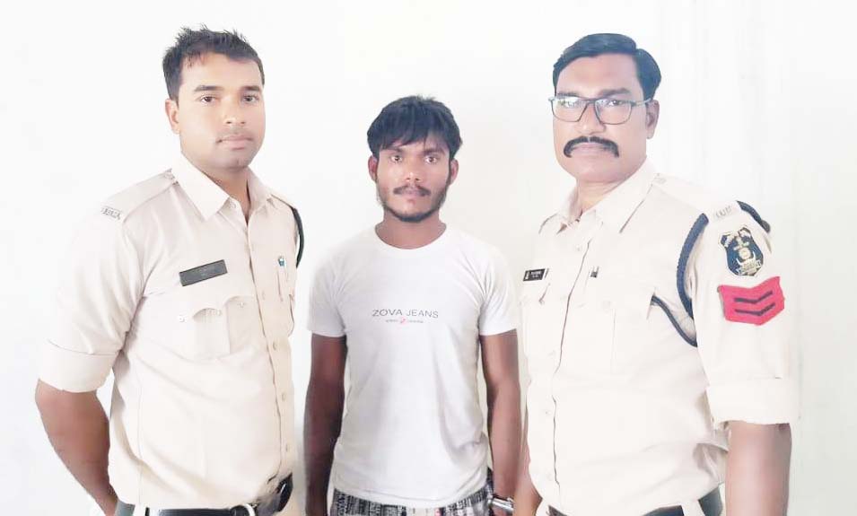 गिरफ्तारी के भय से फरार गांजा तस्कर गिरफ्तार गिरफ्तारी के भय से फरार गांजा तस्कर गिरफ्तार