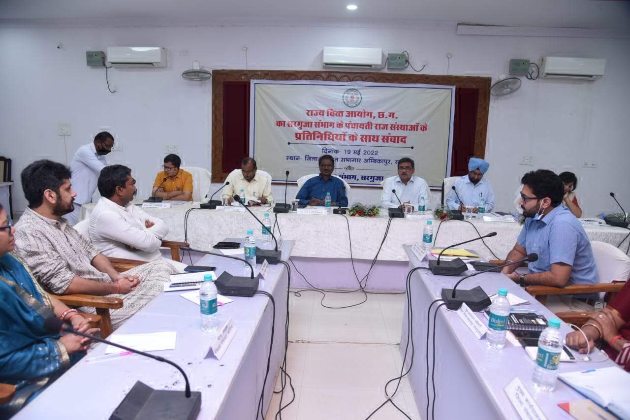 आर्थिक सुदृढ़ीकरण के लिए पंचायत प्रतिनिधियों ने दिए कई सुझाव