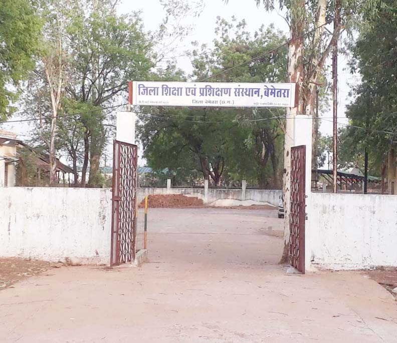 कार्यभार नहीं सौंपने से विभागीय कामकाज हो रहे प्रभावित