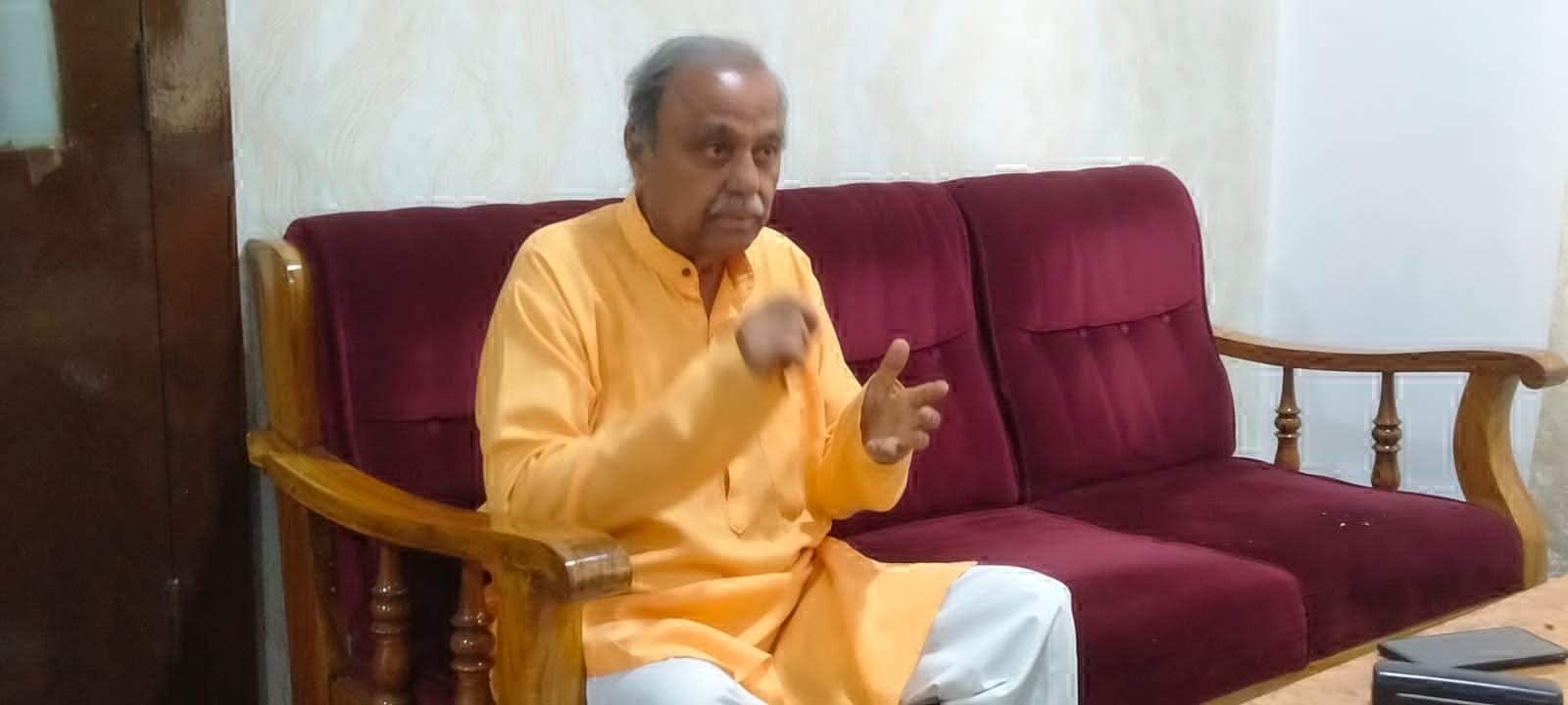 लालच छोड़ दें तो जंगल भी रहेगा और बिजली भी मिलेगी- वीरेंद्र पांडेय