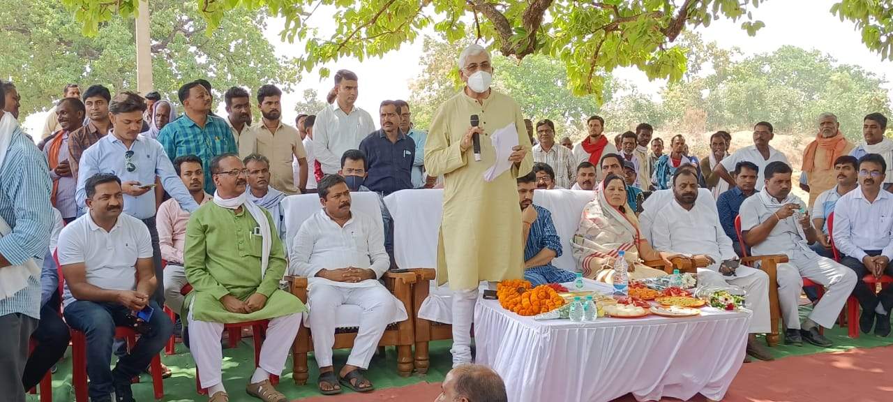 सरकार जनता की बेहतरी के लिए बड़ा लक्ष्य आगे रख कर रही है काम- सिंहदेव