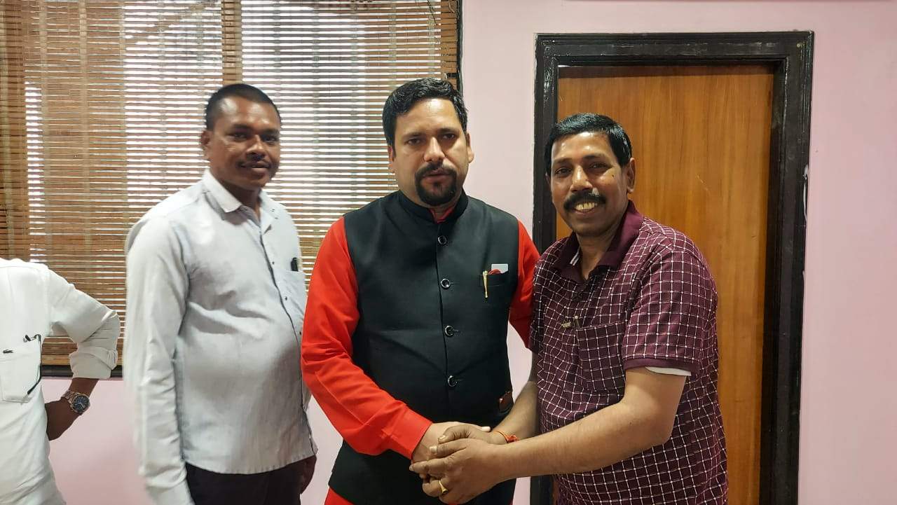 सुरेंद्र ने आप की सदस्यता ली