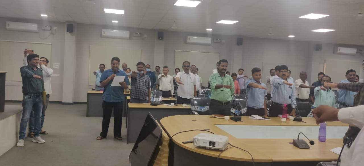 विश्व तम्बाकू निषेध दिवस पर कलेक्टर ने दिलवाई शपथ विश्व तम्बाकू निषेध दिवस पर कलेक्टर ने दिलवाई शपथ