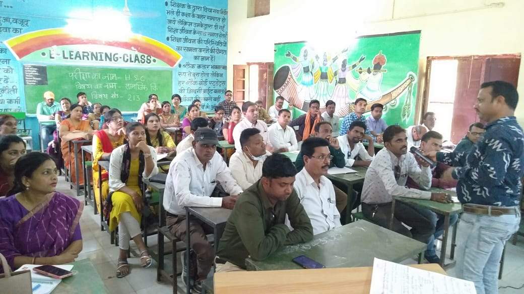 हरिहर शाला में मुख्यमंत्री शाला सुरक्षा एवं व्यक्तिगत सुरक्षा प्रशिक्षण कार्यशाला हरिहर शाला में मुख्यमंत्री शाला सुरक्षा एवं व्यक्तिगत सुरक्षा प्रशिक्षण कार्यशाला