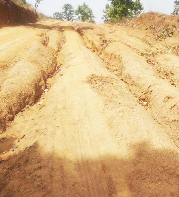 बुनियादी सुविधाएं पहुंचाने निरंतर कार्य कर रही भूपेश सरकार- कमरो