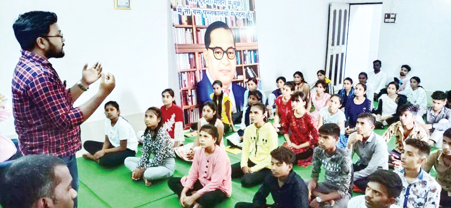 सफल कैरियर के लिए दिए विशेष टिप्स