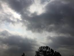 दिनभर बादल रहे छाए, तीन माह बाद पहली बार तापमान 40 के नीचे