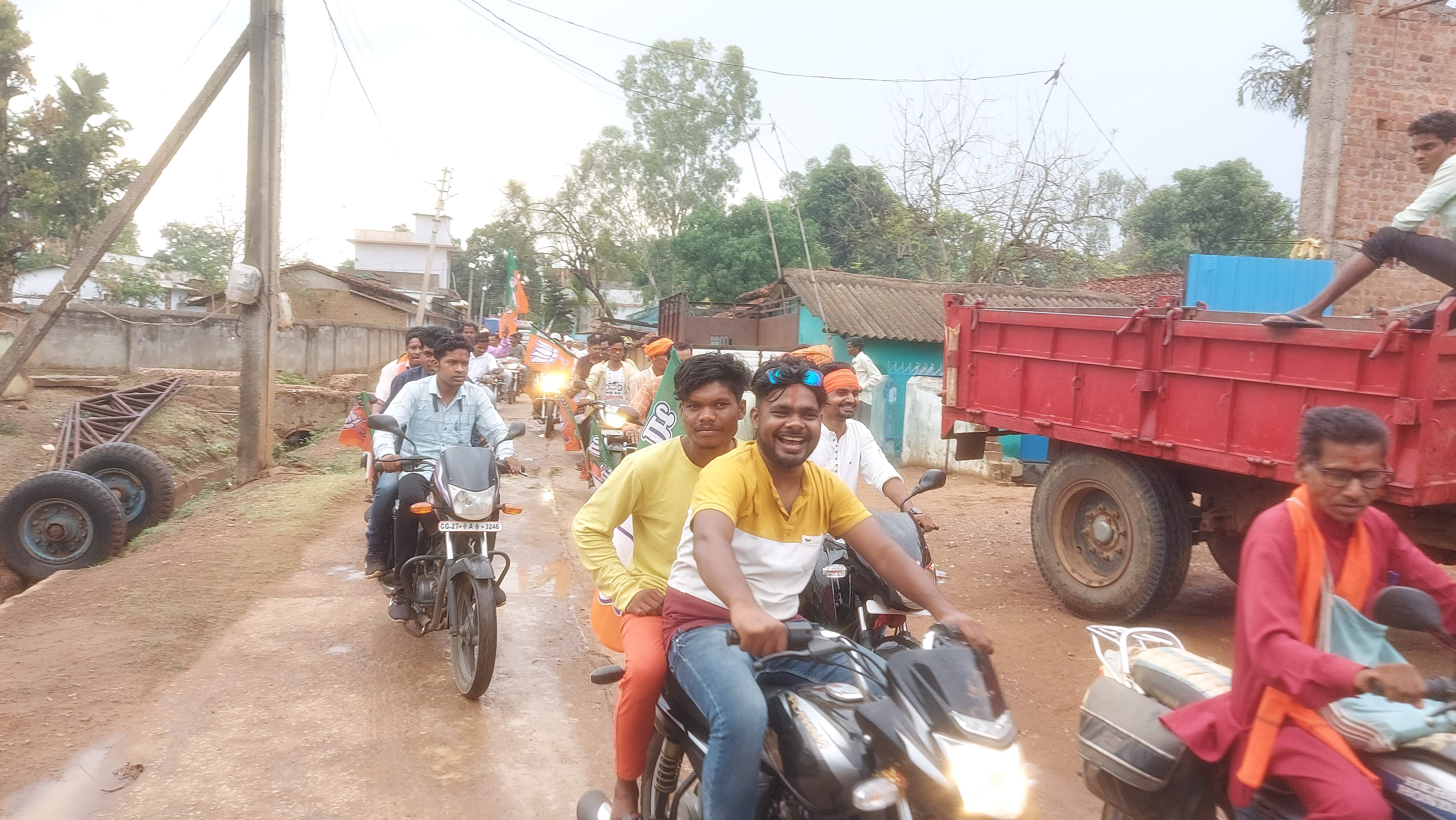 मोदी सरकार के आठ साल पूरे, भाजयुमो ने निकाली विकास तीर्थ बाइक यात्रा, गिनाईं केंद्र की उपलब्धियां मोदी सरकार के आठ साल पूरे, भाजयुमो ने निकाली विकास तीर्थ बाइक यात्रा, गिनाईं केंद्र की उपलब्धियां
