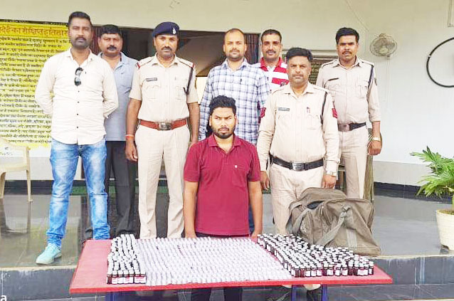 नशीली इंजेक्शन व कफ सिरप संग एक गिरफ्तार