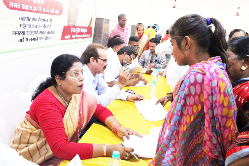 निगम के चौपाल में 12वें दिन मिले 607 आवेदन