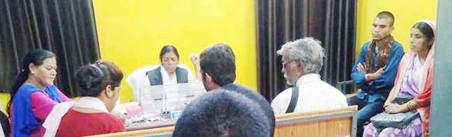 पति के साथ नहीं रहने की इच्छा जताने पर आभूषणों की कराई गई वापसी