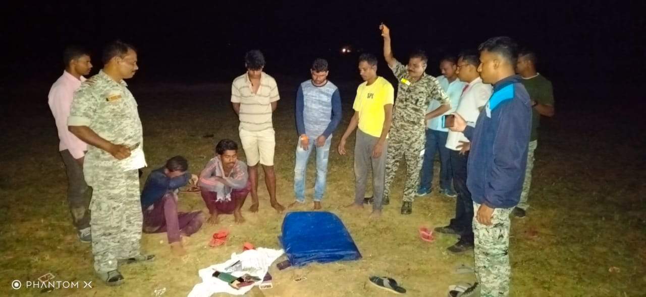 5 जुआरी पकड़ाए, नगदी जब्त 5 जुआरी पकड़ाए, नगदी जब्त