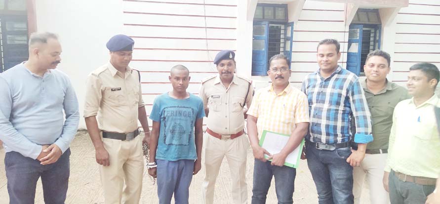 राशन न देने पर मां की चाकू मार हत्या, गिरफ्तार राशन न देने पर मां की चाकू मार हत्या, गिरफ्तार