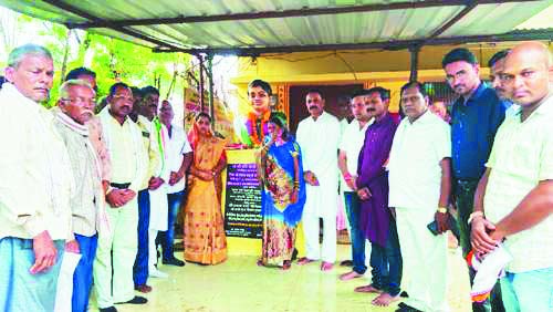 विधायक ने किया घासिनबाई की प्रतिमा का अनावरण