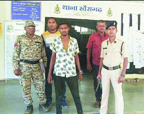 शराब पीने पैसे की मांग, गाली-गलौज, राड से हमला,  गिरफ्तार