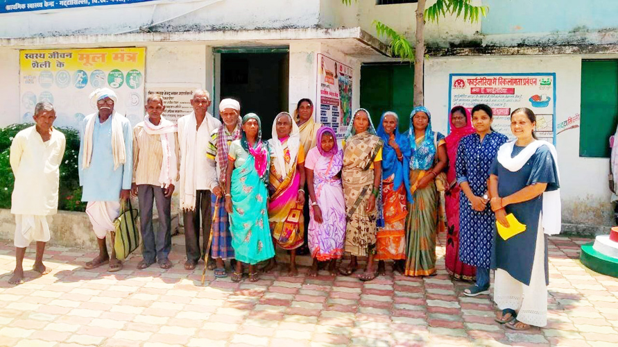 करैहा के 11 ने कराया मोतियाबिंद का ऑपरेशन