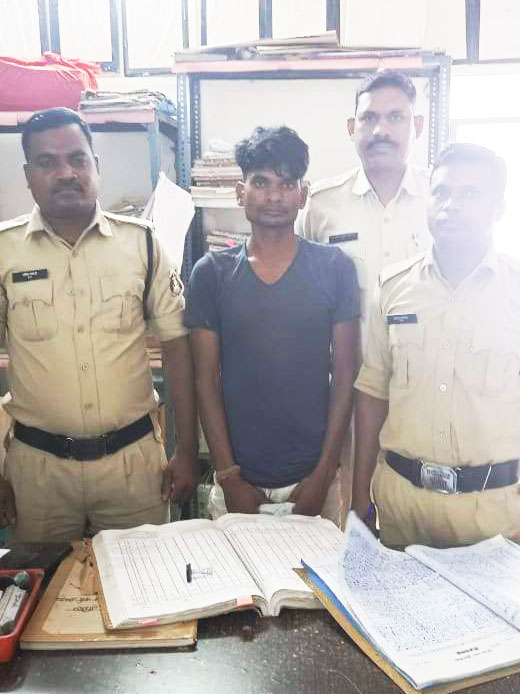 टै्रक्टर की बैटरी चोरी, आरोपी गिरफ्तार टै्रक्टर की बैटरी चोरी, आरोपी गिरफ्तार