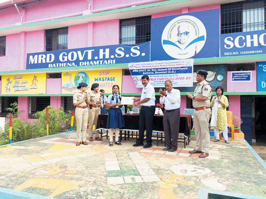 एसपी ने छात्र-छात्राओं को बताए नशे के दुष्प्रभाव