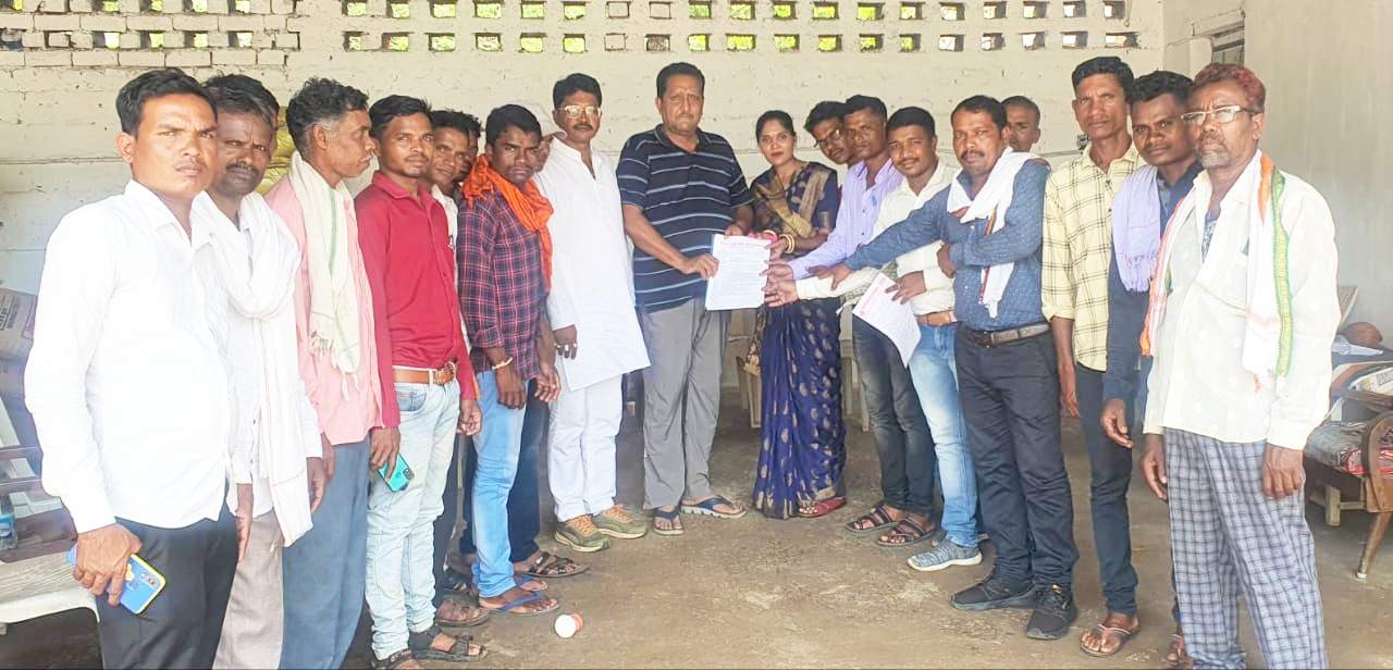 किसान संघर्ष समिति के सदस्यों ने खनिज विकास निगम के अध्यक्ष से की मुलाकात