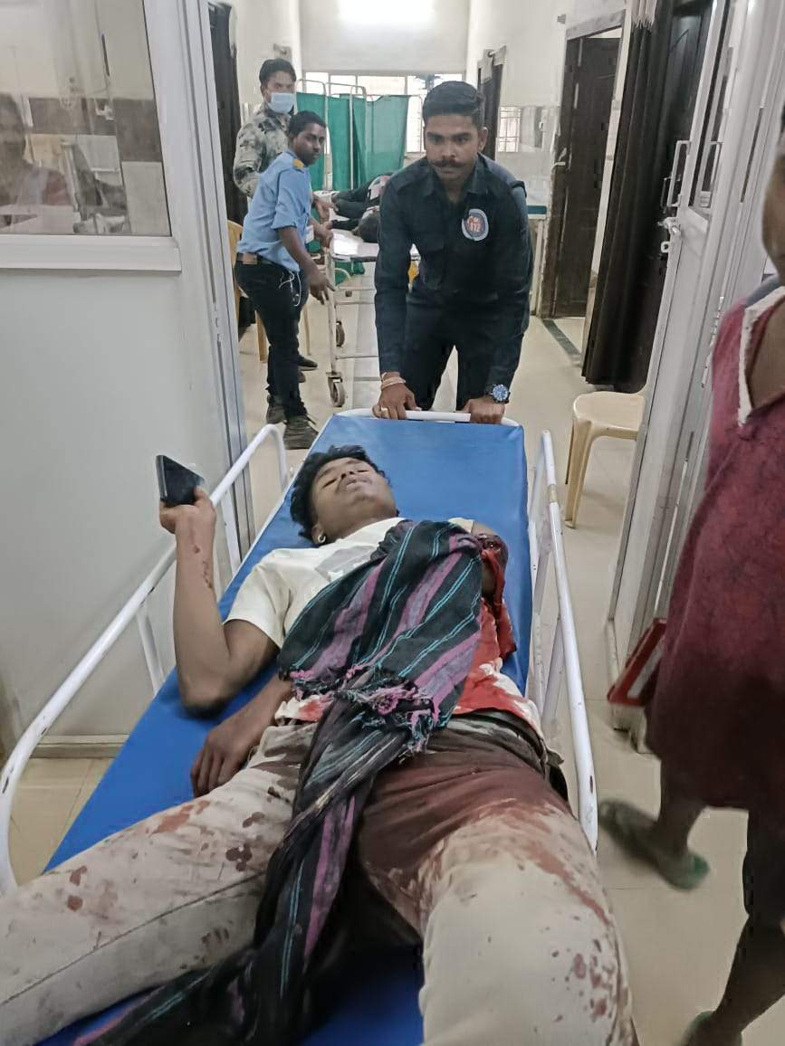 कार की ठोकर से बाइक सवार घायल,  डायल 112 ने पहुंचाया अस्पताल