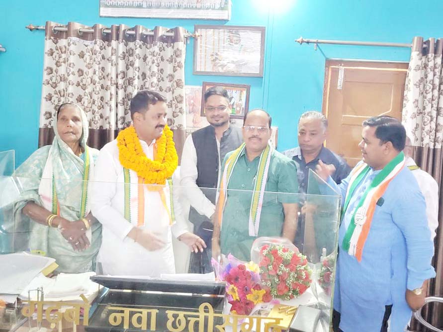 कृषि उपज मंडी के भार साधक अध्यक्ष बने तारा चंद, पूरी राम उपाध्यक्ष कृषि उपज मंडी के भार साधक अध्यक्ष बने तारा चंद, पूरी राम उपाध्यक्ष