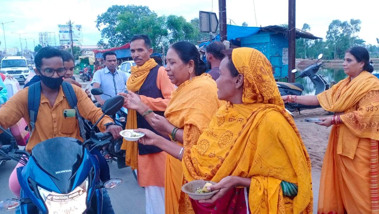 रथयात्रा पर राम मंदिर में भजन-कीर्तन
