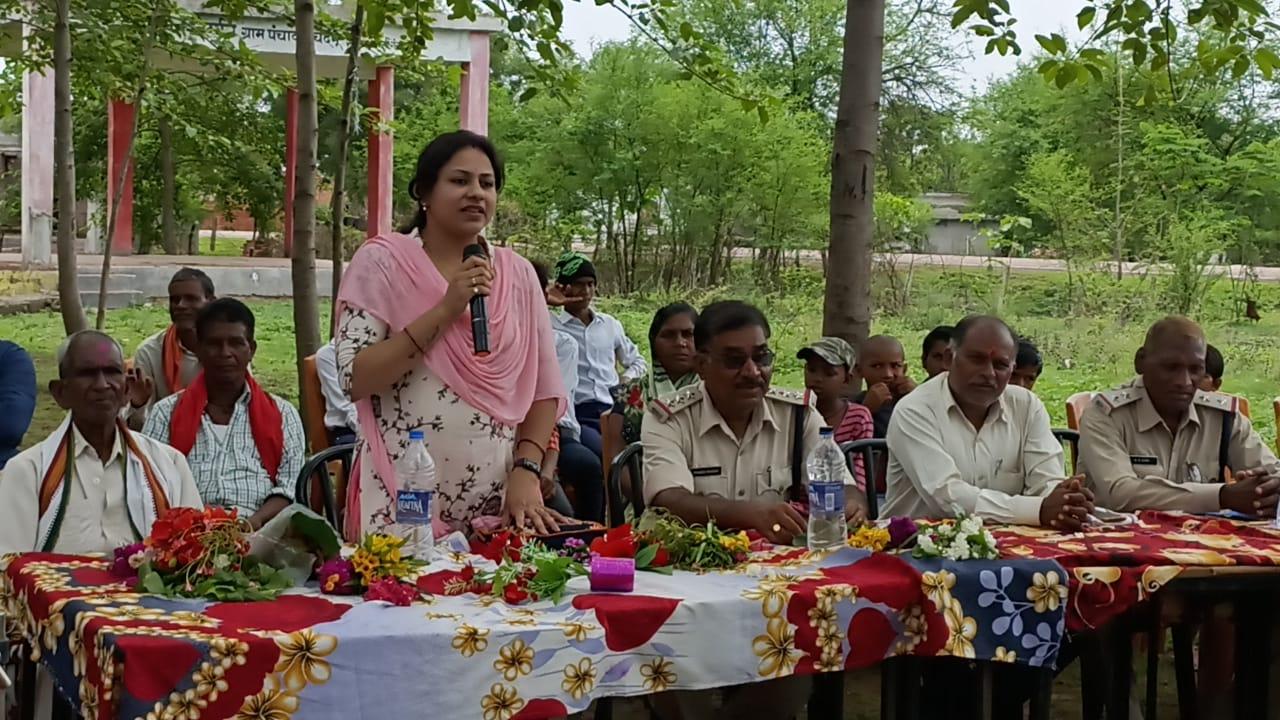 महिला सुरक्षा ऐप का किया व्यापक प्रचार-प्रसार महिला सुरक्षा ऐप का किया व्यापक प्रचार-प्रसार