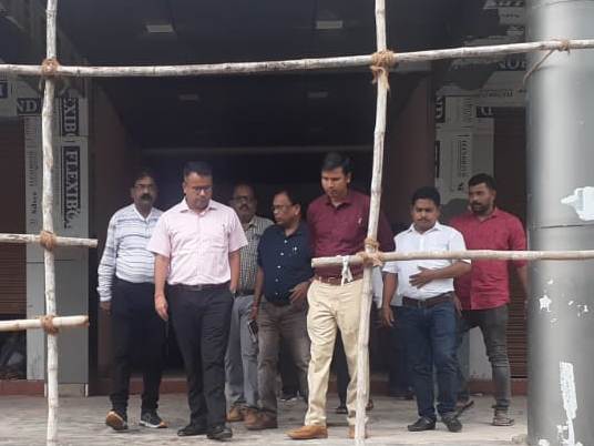 कलेक्टर ने किया सी-मार्ट के विकास कार्य का अवलोकन