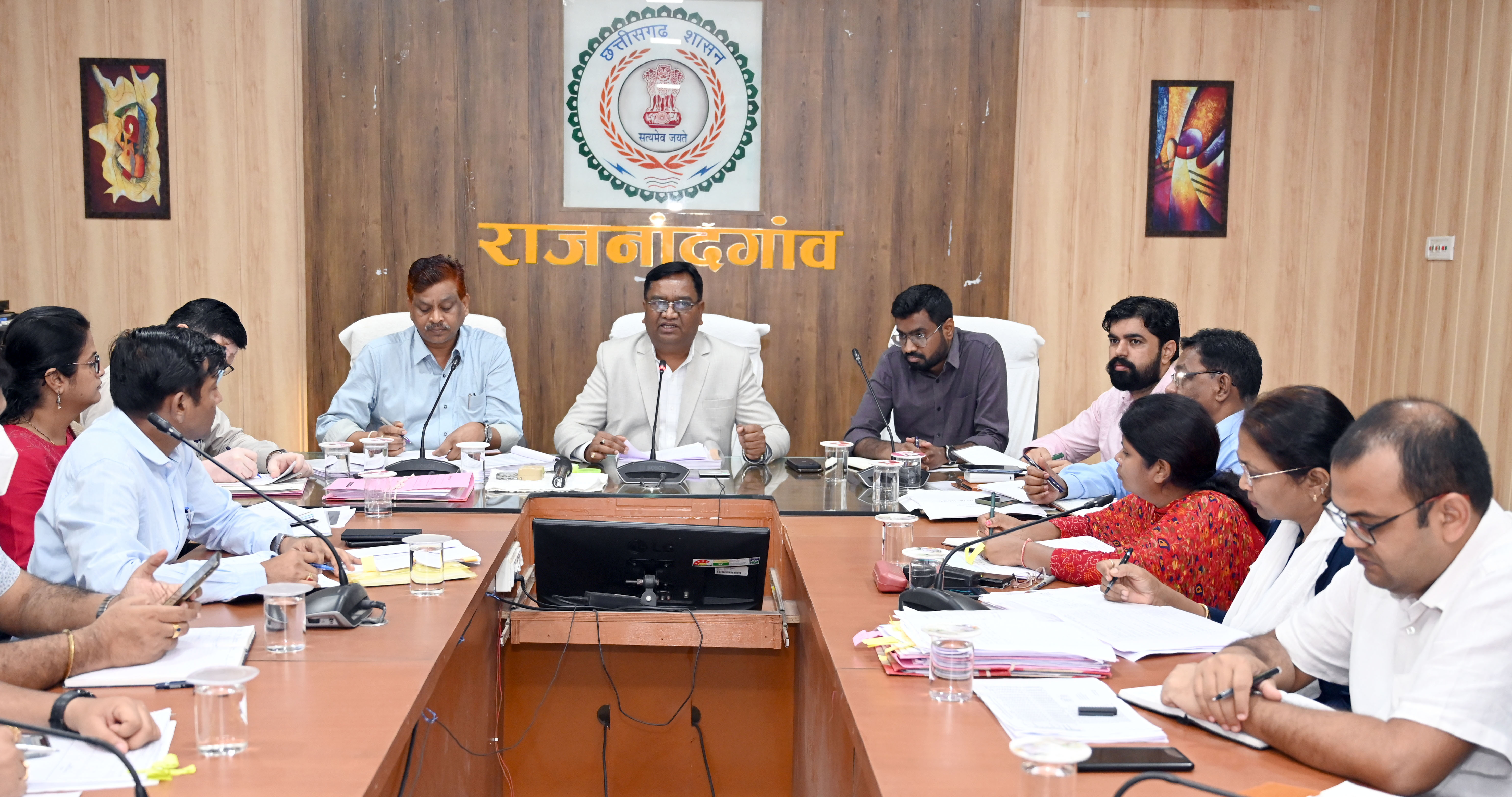 सकारात्मक सोच व समन्वित तरीके से टीम वर्क के साथ करें काम