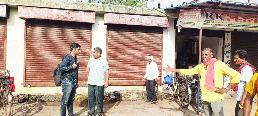 निगम ने की 3 दुकानों में सीलबंदी की कार्रवाई