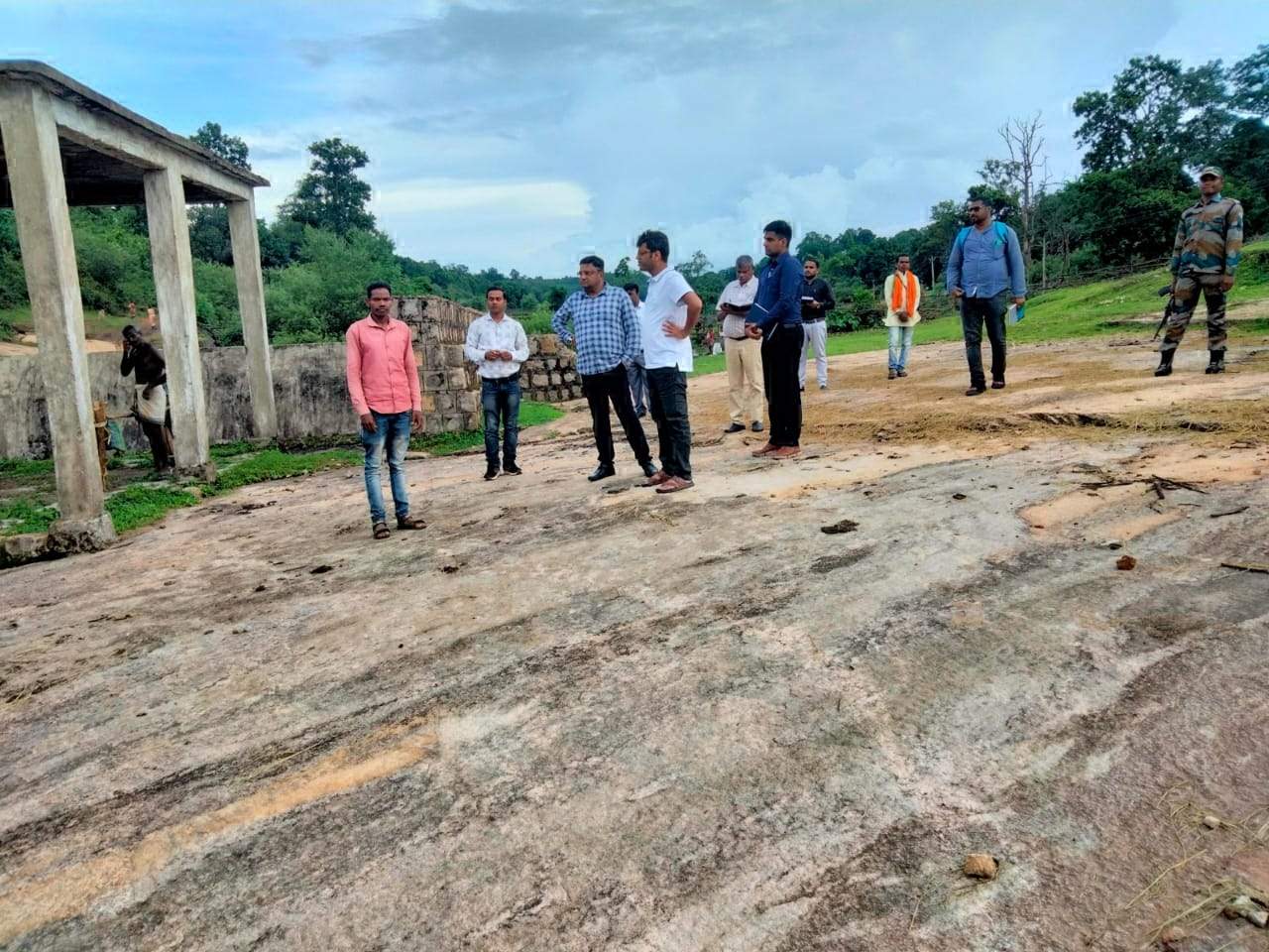 पर्यटन स्थल की साफ-सफाई पर विशेष ध्यान देने के निर्देश