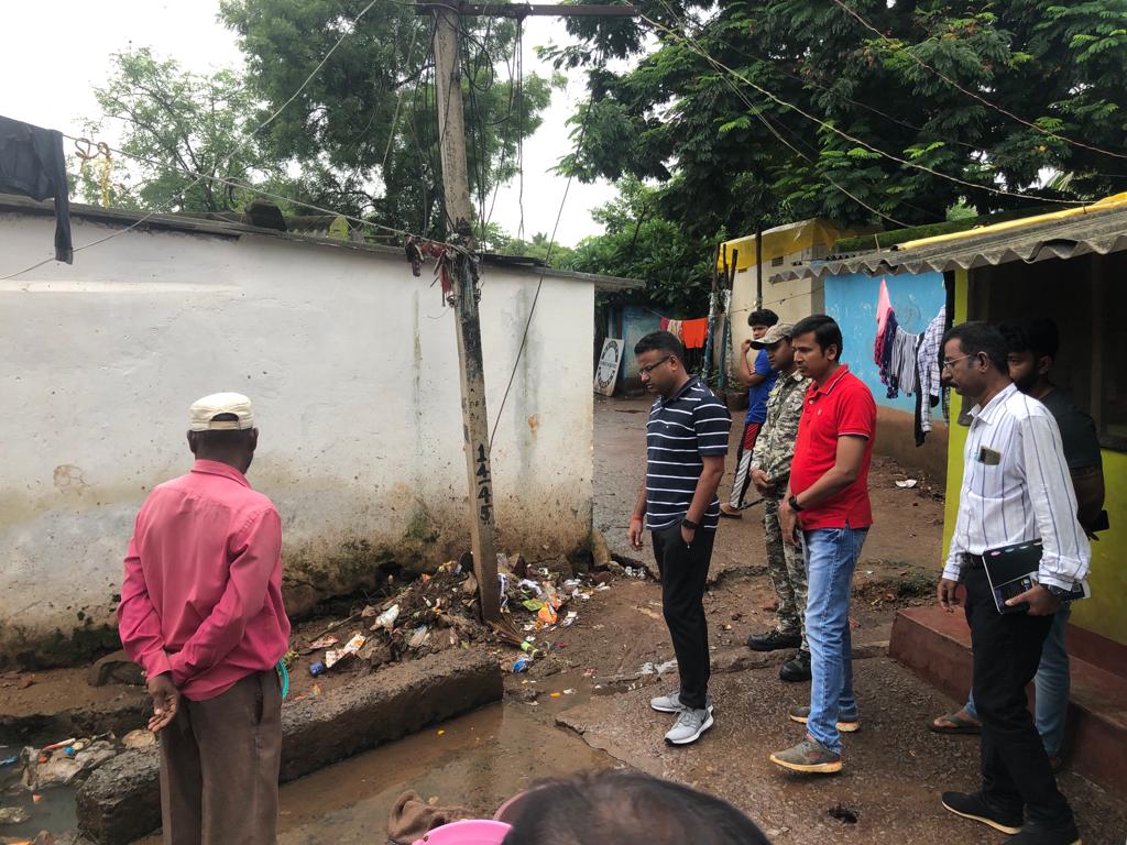 नाली और कचरा सफाई में लापरवाही पर जताई नाराजग़ी, व्यवस्था में सुधार के निर्देश