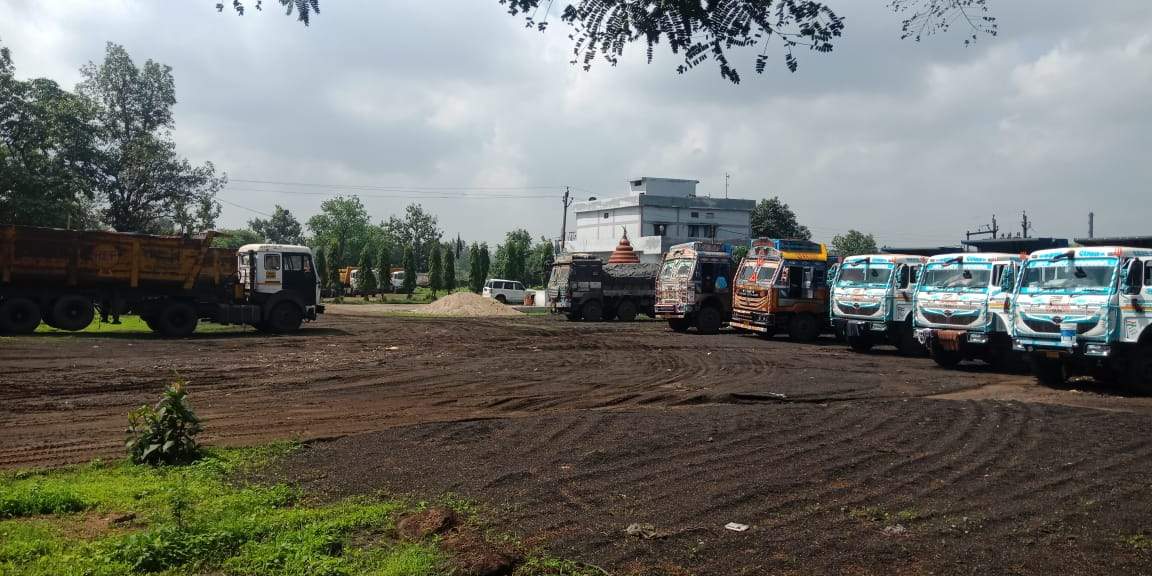मुख्य मार्ग पर वाहन खड़ा करना पड़ा महंगा, 23 चालकों पर जुर्माना मुख्य मार्ग पर वाहन खड़ा करना पड़ा महंगा, 23 चालकों पर जुर्माना
