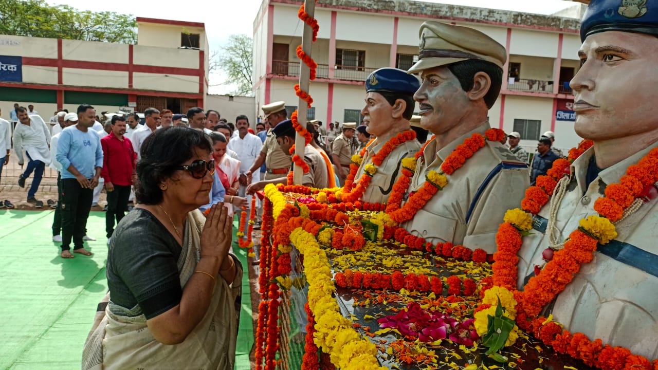 मदनवाड़ा-कोरकोट्टी नक्सल हमले की 13वीं बरसी पर शहीदों को श्रद्धांजलि