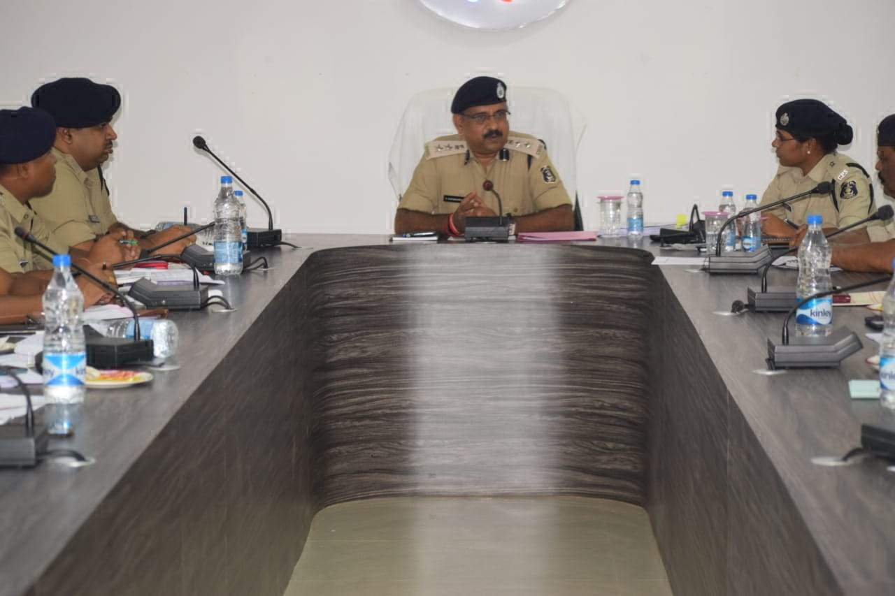 सूचना तंत्र को अधिक मजबूत कर त्वरित कार्रवाई करने निर्देश